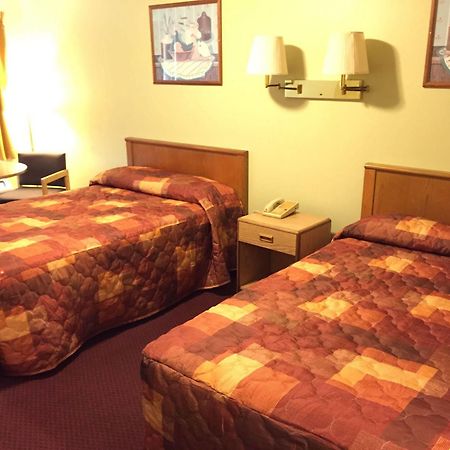 Sebring Inn Екстериор снимка